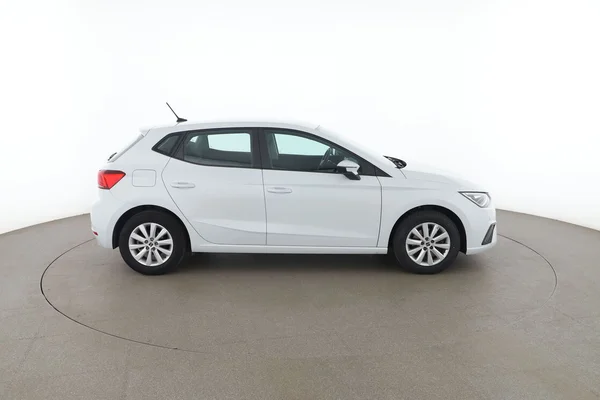 Seat Ibiza (2022) — foto 13 van 16