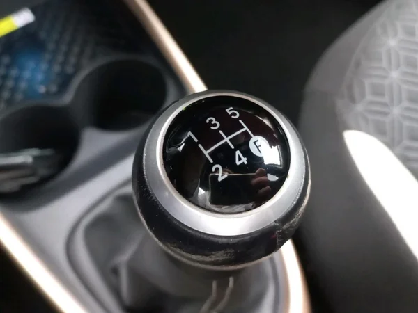 Toyota Aygo (2023) — foto 13 van 23