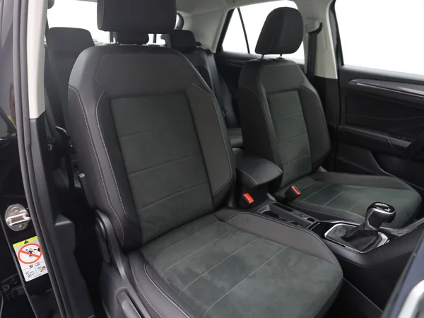 VOLKSWAGEN T-Roc (2024) — foto 19 van 20
