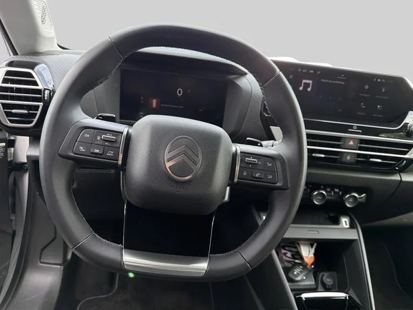 Citroën C4 (2025) — foto 2 van 15