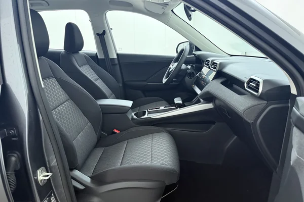 MG ZS Hybrid+ (HEV) (2026) — foto 14 van 16