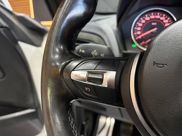 Bmw 218 (2016) — foto 2 van 27