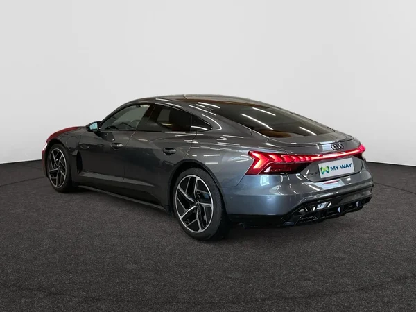 AUDI E-tron GT (2022) — foto 18 van 24