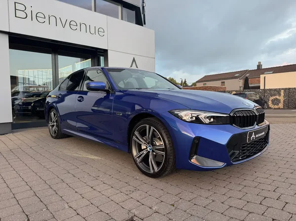 Bmw 320 (2024) — foto 11 van 17