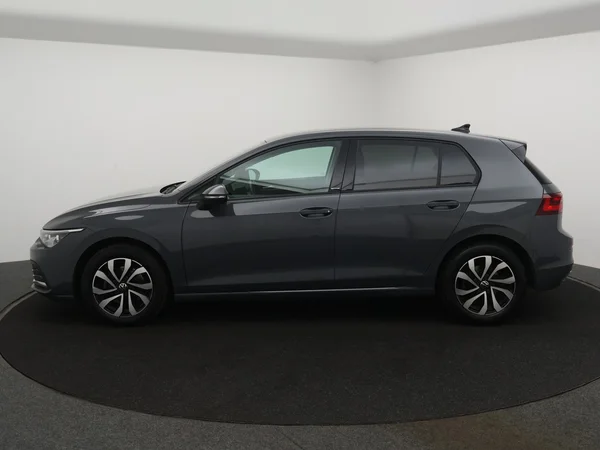 VOLKSWAGEN Golf VIII (2023) — foto 17 van 25