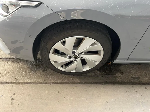 VOLKSWAGEN Golf VIII SW (2026) — foto 14 van 24