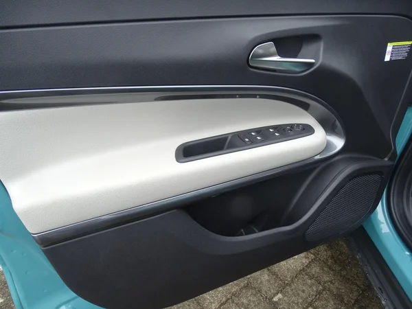 Fiat 600 (2025) — foto 18 van 27