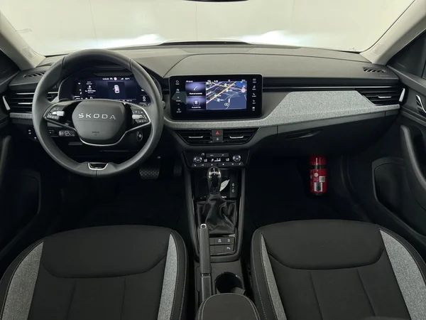 SKODA Kamiq (2025) — foto 13 van 18
