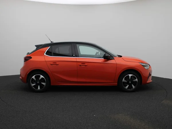 Opel Corsa-e (2022) — foto 35 van 38