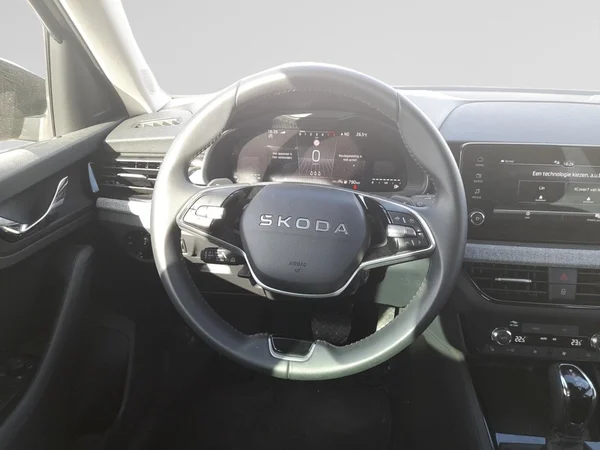 SKODA Kamiq (2025) — foto 7 van 23