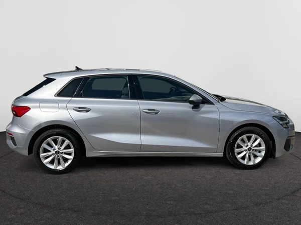 AUDI A3 Sportback (2024) — foto 21 van 24