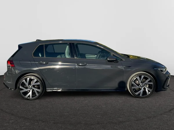 VOLKSWAGEN Golf VIII (2022) — foto 9 van 18