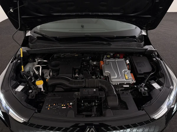 RENAULT Captur (2024) — foto 6 van 28