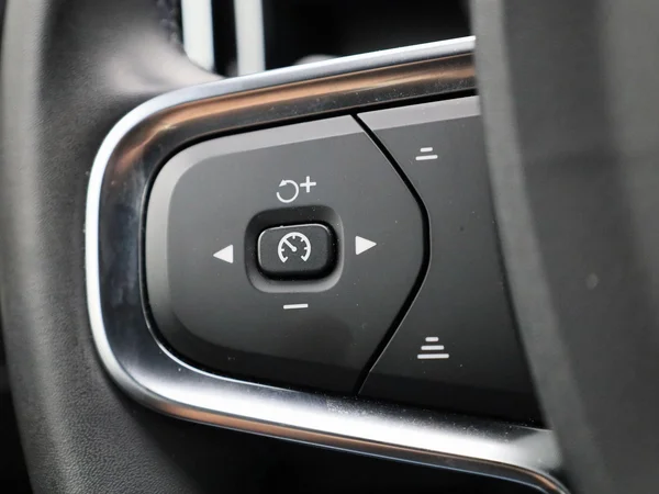 Volvo XC40 (2023) — foto 10 van 39