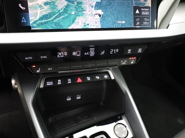 AUDI A3 Sedan Dsl (2025) — foto 10 van 22