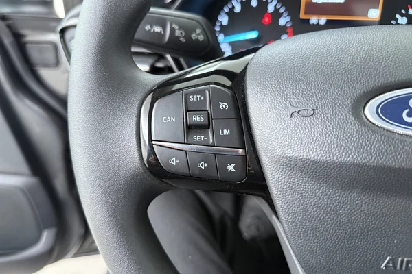 Ford Fiesta (2023) — foto 6 van 17
