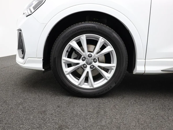 AUDI Q3 (2019) — foto 4 van 20