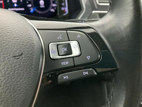 VOLKSWAGEN Tiguan Allspace (2021) — foto 11 van 36