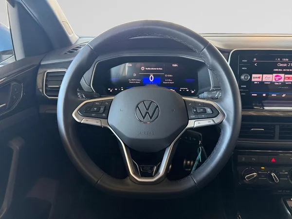 VOLKSWAGEN T-Cross (2024) — foto 15 van 17