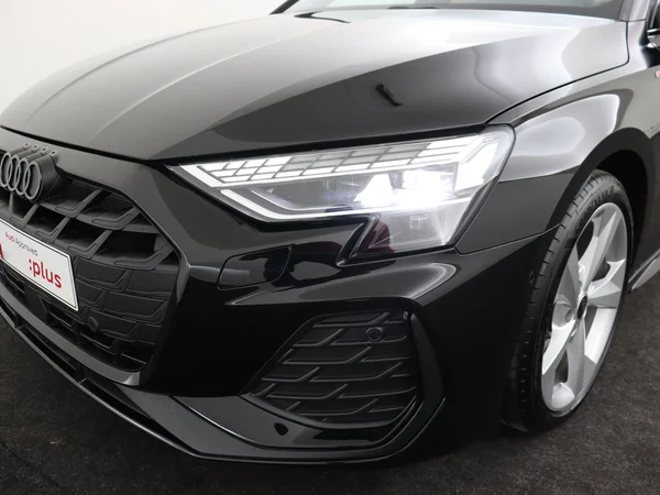 AUDI A3 Sportback (2025) — foto 8 van 18