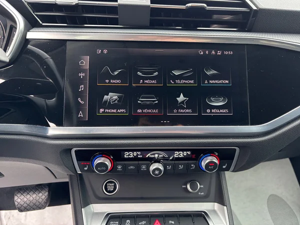 AUDI Q3 PHEV (2022) — foto 5 van 20