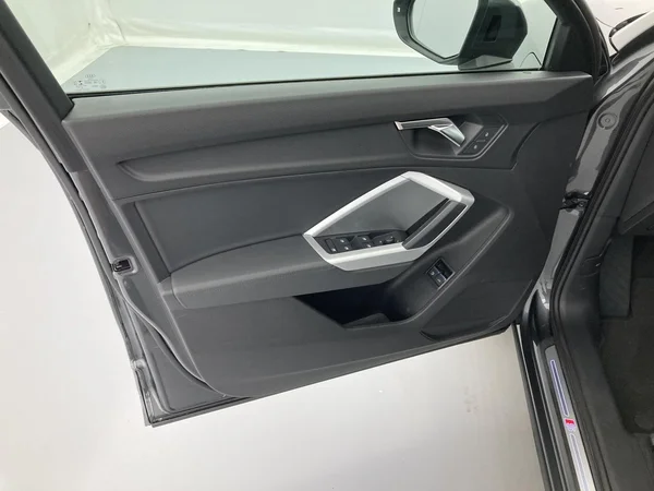 AUDI Q3 PHEV (2022) — foto 11 van 36