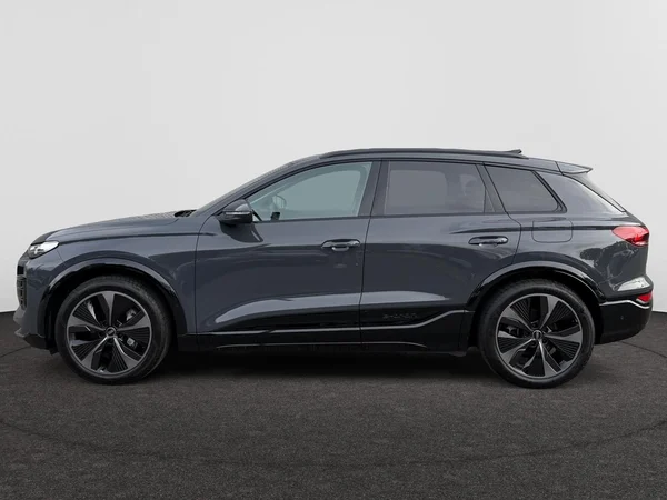 AUDI Q6 e-tron (2025) — foto 23 van 24