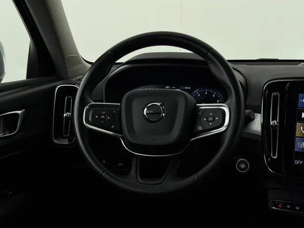 VOLVO XC40 (2021) — foto 14 van 30