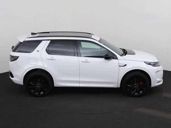 Land Rover Discovery Sport (2023) — foto 26 van 30