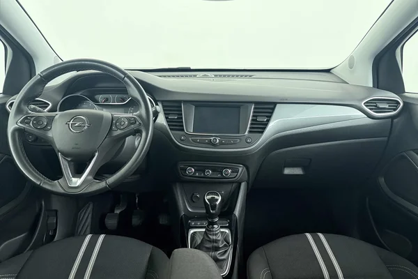 Opel Crossland (2023) — foto 7 van 29