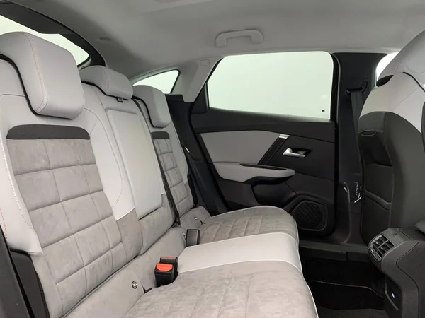 Citroen C4 (2025) — foto 2 van 28