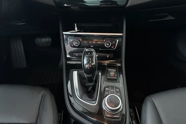 BMW 2 Gran Tourer (F46 LCI) (2020) — foto 4 van 22