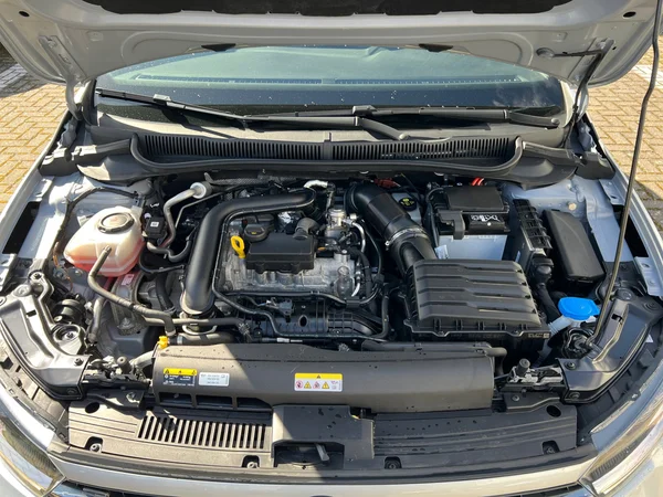 VOLKSWAGEN Polo (2023) — foto 15 van 24