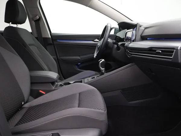 Volkswagen Golf (2023) — foto 2 van 25