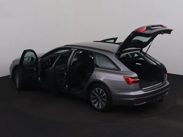 AUDI A6 (2021) — foto 31 van 32