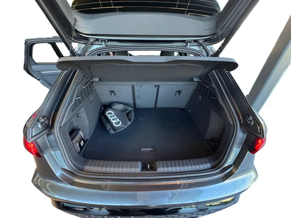 AUDI A3 Sportback PHEV (2025) — foto 11 van 23
