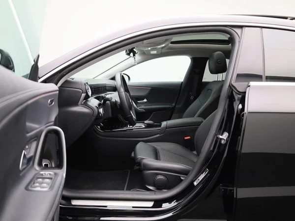 Mercedes-Benz CLA (2022) — foto 53 van 53