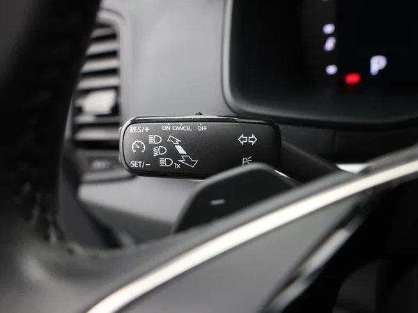 SKODA Karoq (2024) — foto 6 van 19