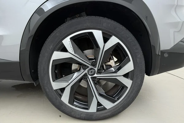 Renault Austral E-Tech (HEV) (2024) — foto 15 van 18