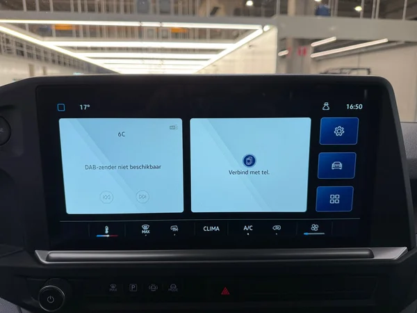 Volkswagen Transporter (2025) — foto 13 van 27