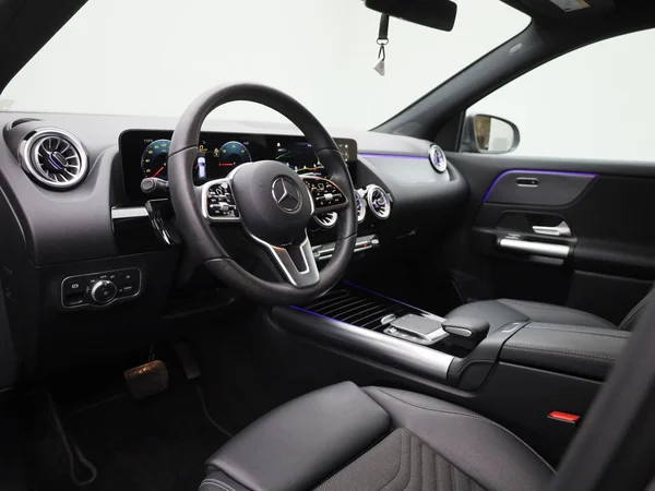 Mercedes-Benz EQA (2024) — foto 28 van 43