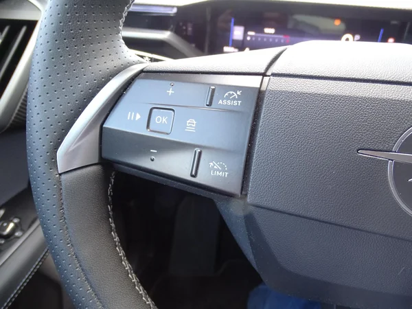 Opel Grandland (2025) — foto 18 van 32