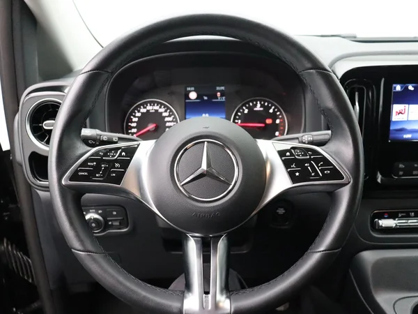 Mercedes-Benz Vito (2025) — foto 4 van 26