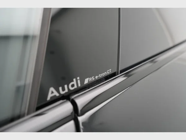 AUDI RS e-tron GT (2024) — foto 36 van 38