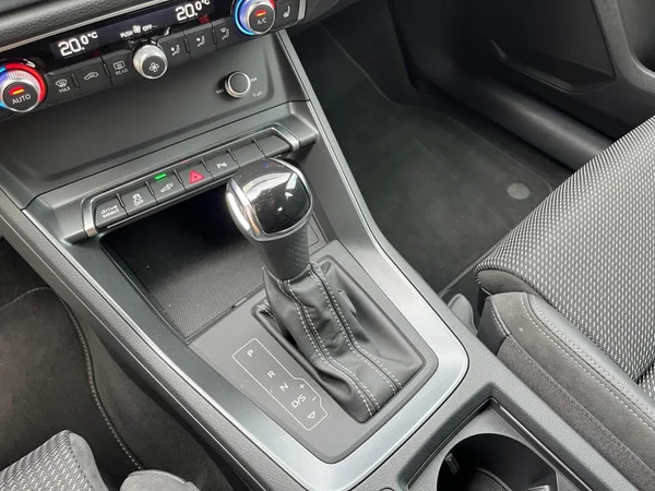AUDI Q3 (2021) — foto 4 van 23