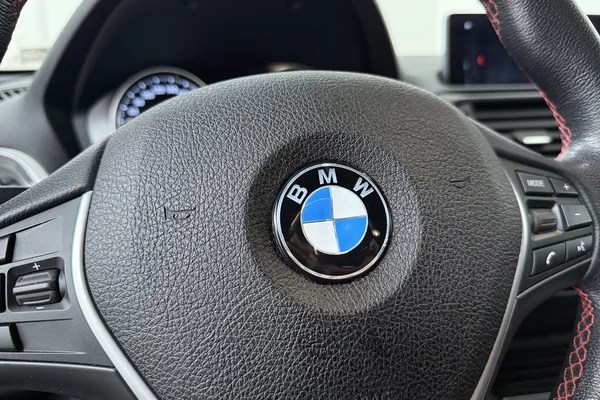 BMW 1 HATCH (2019) — foto 10 van 19