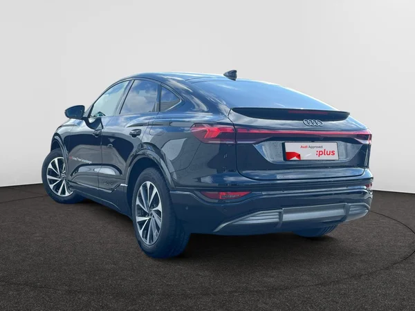 AUDI Q6 Sportback e-tron (2025) — foto 12 van 24