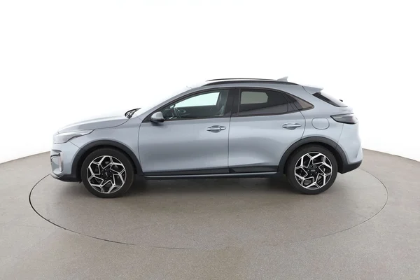 Kia XCeed (2022) — foto 9 van 16