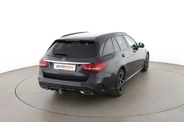 Mercedes-Benz C-Klasse (2020) — foto 12 van 16