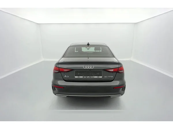 AUDI A3 Sedan (2022) — foto 2 van 36